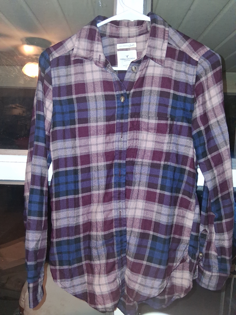 American Eagle Outfitters Plaid Button-Down Shirt in Purple, Blue, White